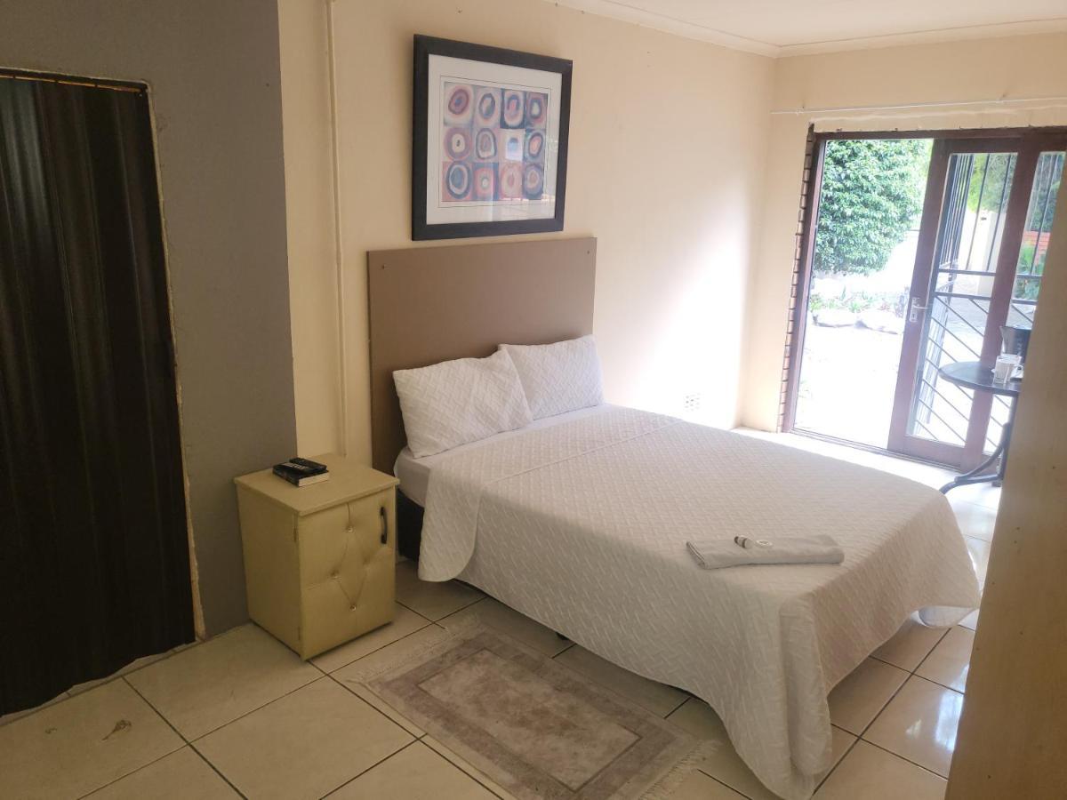 Albatrossways Lodge Sandton Exterior foto